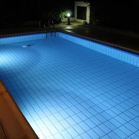 Kalandia Villa *