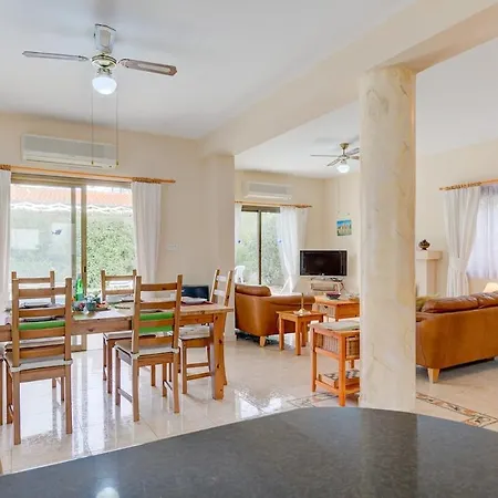 Kalandia Villa Emba