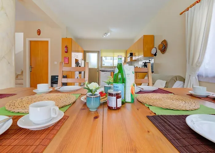 Kalandia 别墅 Emba